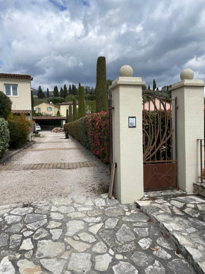 Gite Des Restanques Грасс Екстер'єр фото